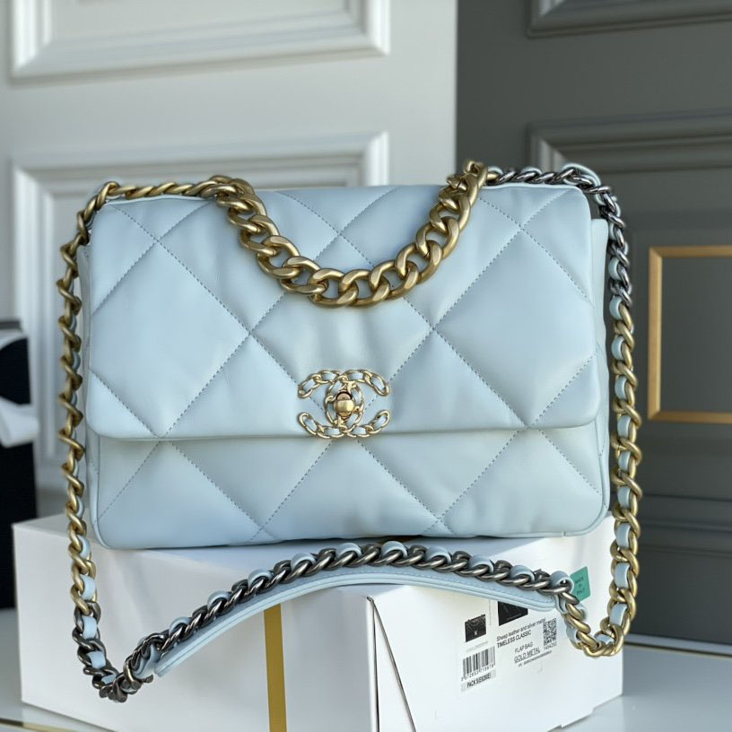 Chanel 19 Bags